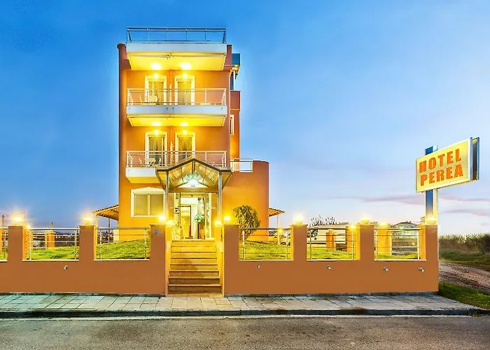 Perea Hotel *