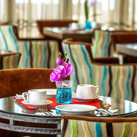 Perea Hotel