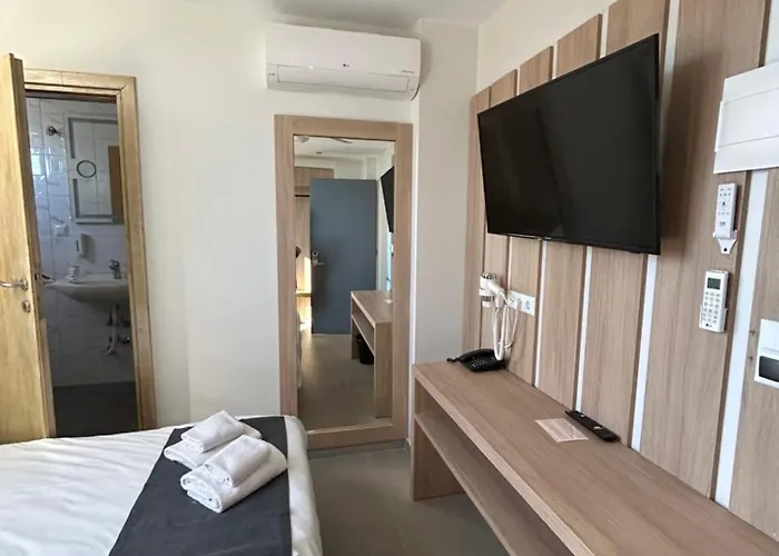 Perea Otel Peraía