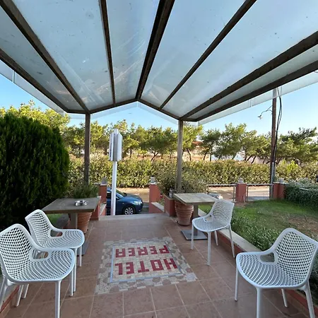 Hotel Perea *